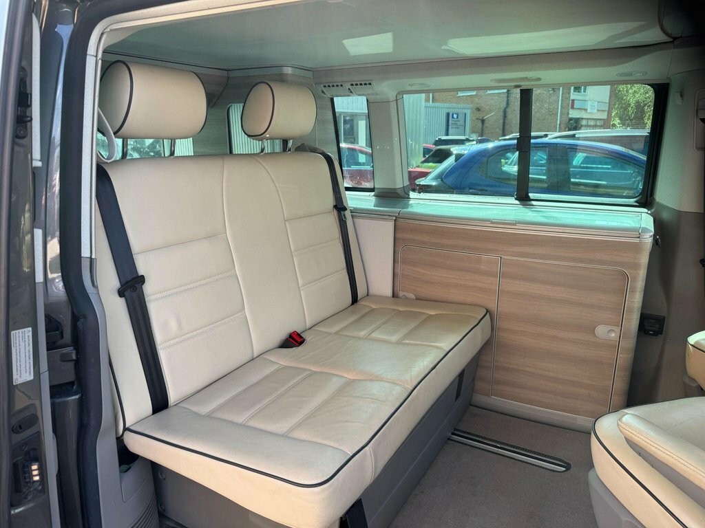 Volkswagen California 2.0 California Se Tdi 140 Bhp White #16