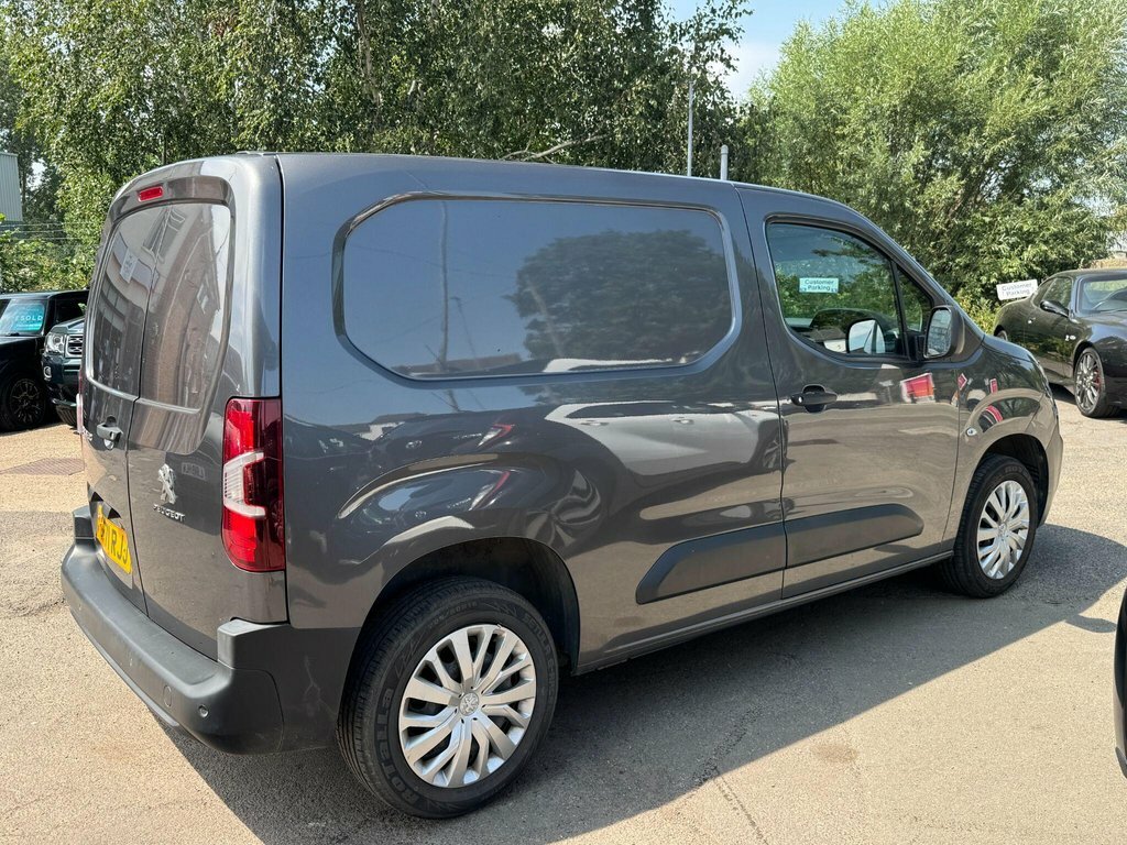 Peugeot Partner 1.5L Professional Premium Grey #2