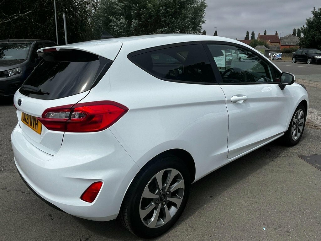 Ford Fiesta 1L Trend OU21NVH White #4