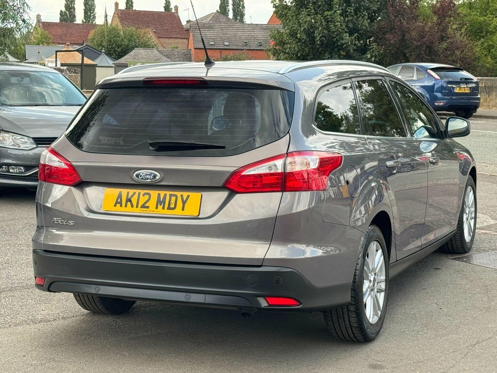 Ford Focus 1.6L Titanium Brown #3