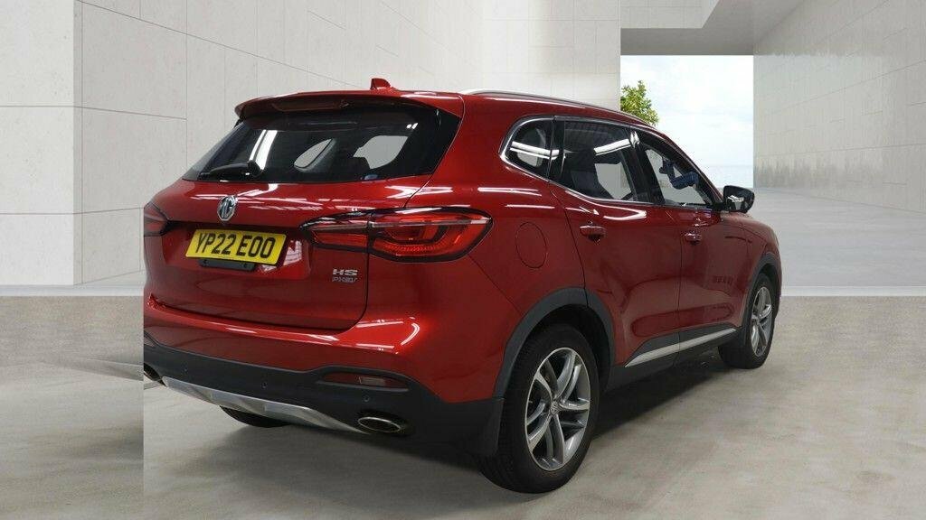 MG HS 1.5L Exclusive Red #3