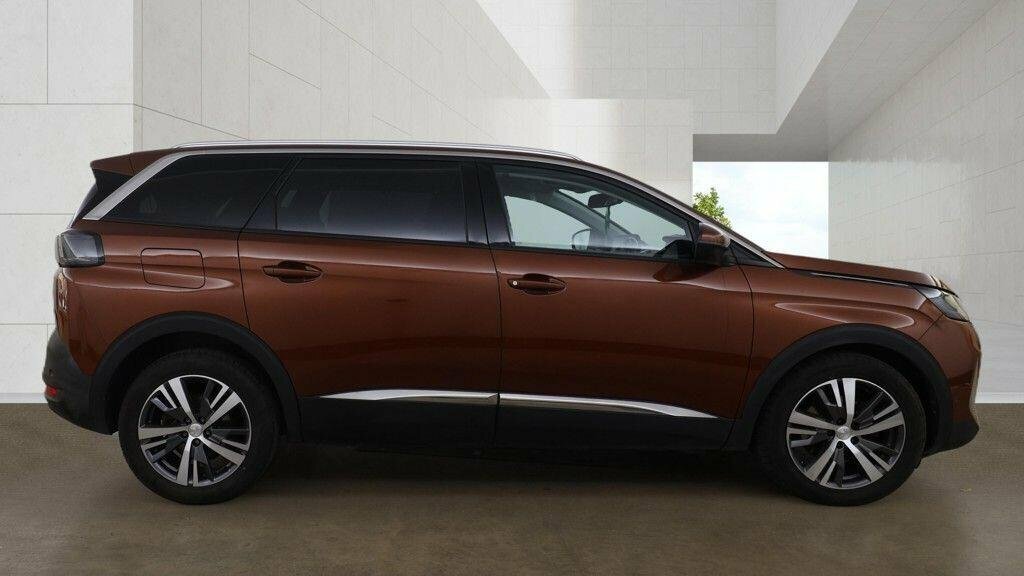 Peugeot 5008 1.5L Allure Premium Brown #5