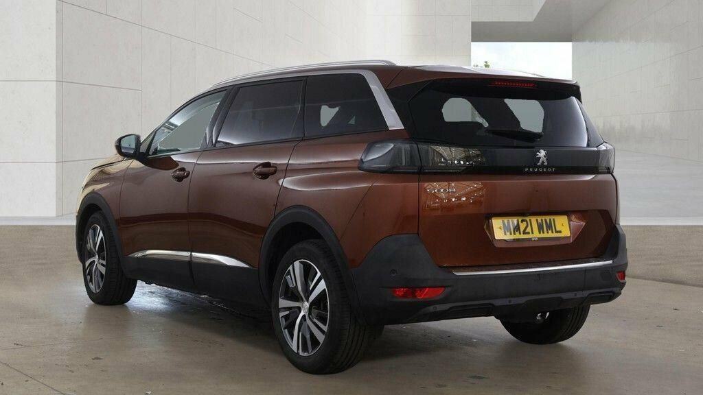 Peugeot 5008 1.5L Allure Premium Brown #3