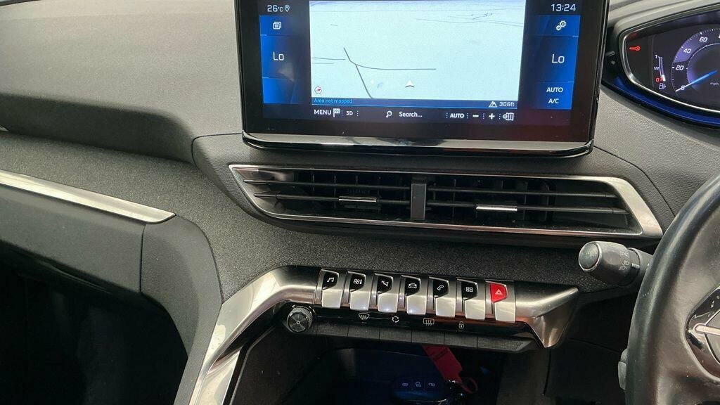 Peugeot 5008 Active Premium White #11