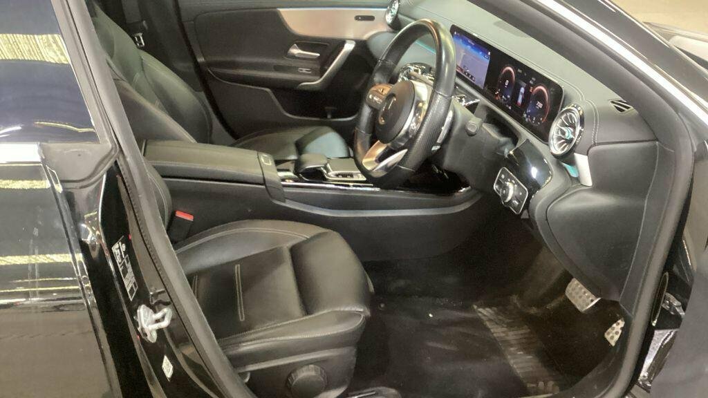 Mercedes-Benz CLA Class Cla 200 Amg Line Tip Black #10