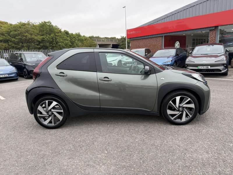 Toyota Aygo X X Edge Vvt-i - 2023 23 CY23NMJ Green #2