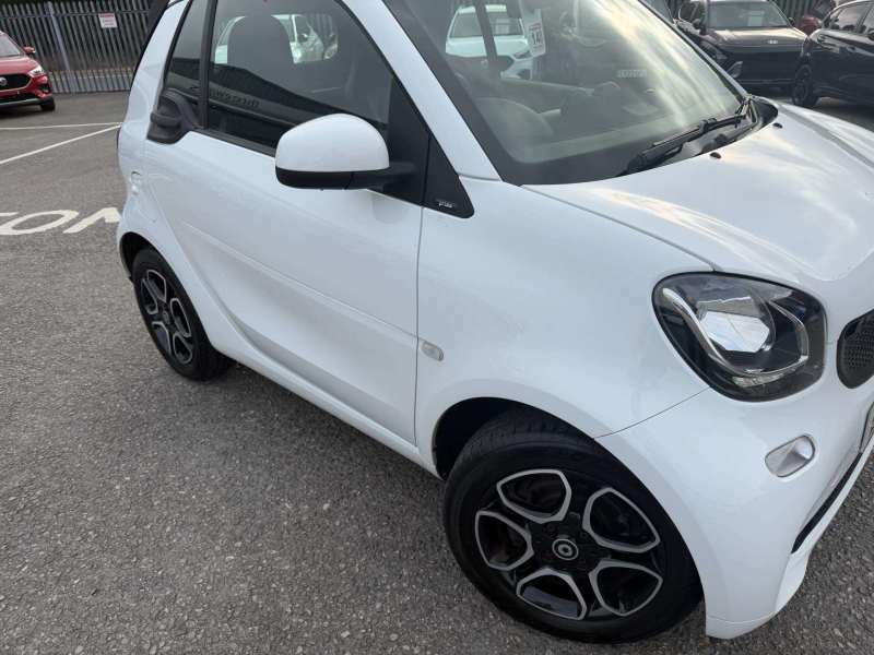 Smart Fortwo Cabrio Prime Premium T - 2019 19 White #4