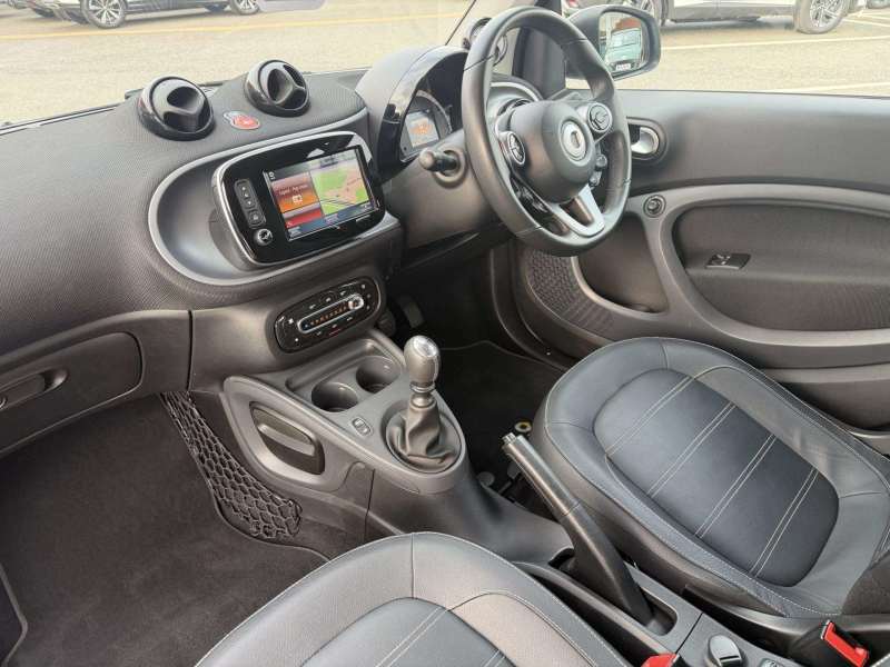 Smart Fortwo Cabrio Prime Premium T - 2019 19 White #6