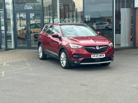Vauxhall Grandland X Hatchback Red