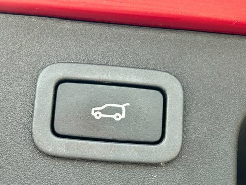 Land Rover Discovery Sport Estate SJ65MBR Red #4