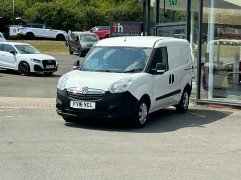 Vauxhall Combo Mpv White #3