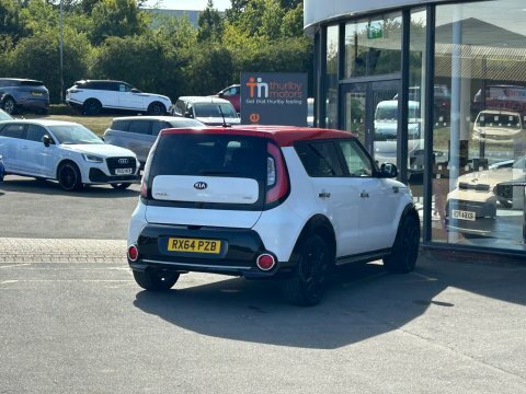 Kia Soul Hatchback White #5