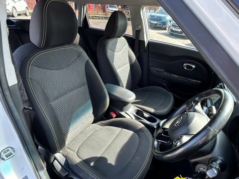 Kia Soul Suv 1.6 White #8