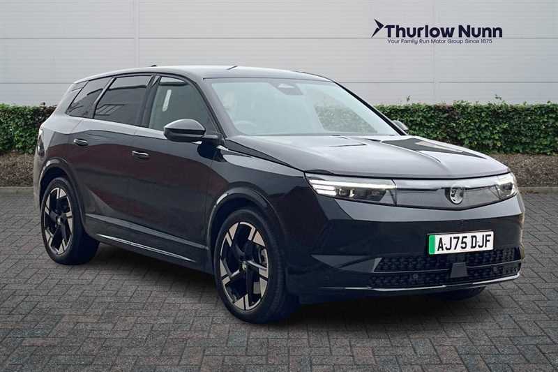 Vauxhall Grandland 73Kwh Ultimate Suv 213 Ps Black