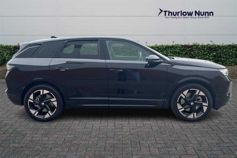 Vauxhall Grandland 73Kwh Ultimate Suv 213 Ps AJ75DJF Black #2