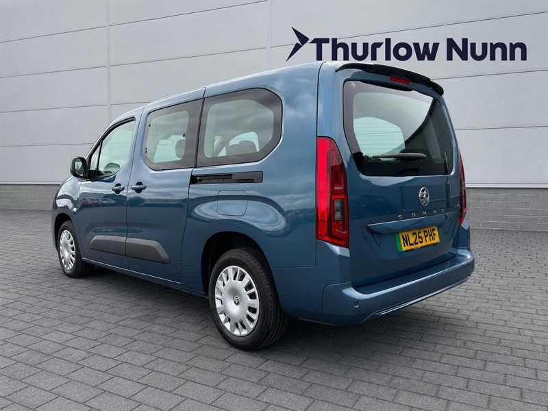 Vauxhall Combo-e Life Design XL 52Kwh 136Ps Blue #6