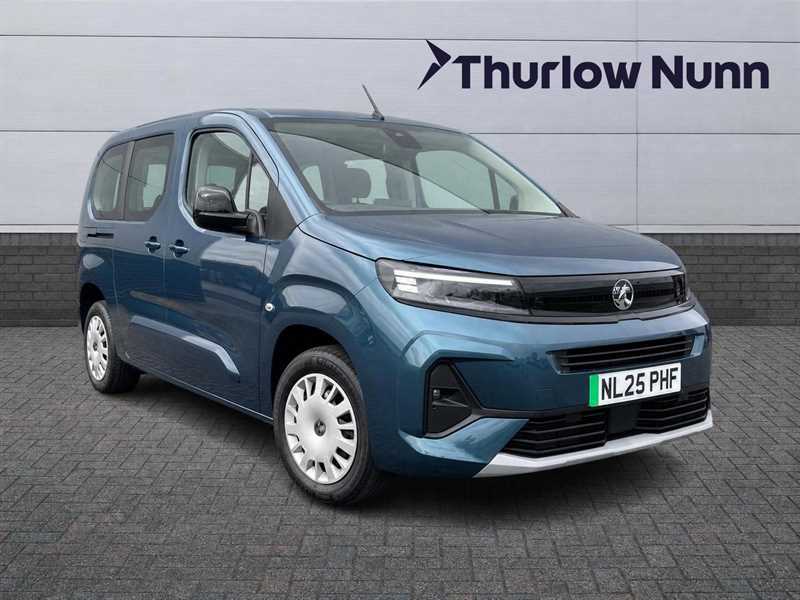 Vauxhall Combo-e Life Design XL 52Kwh 136Ps Blue