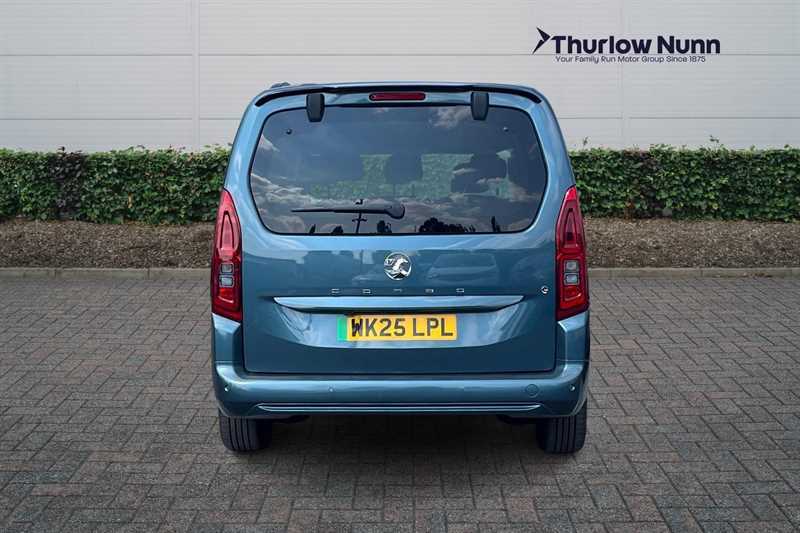 Vauxhall Combo-e Life 52Kwh Ultimate XL Mpv 7.4Kw Cha Blue #4