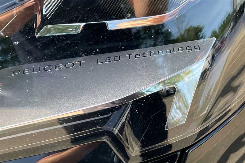 Peugeot 3008 1.2 Puretech Gt Eat8 Black #28