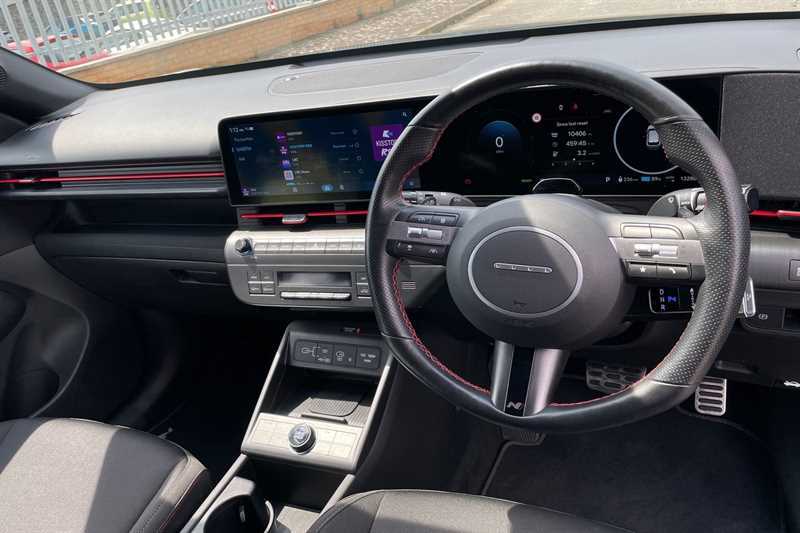 Hyundai Kona 65.4Kwh N Line Suv 218 Ps EN74VHF Black #2