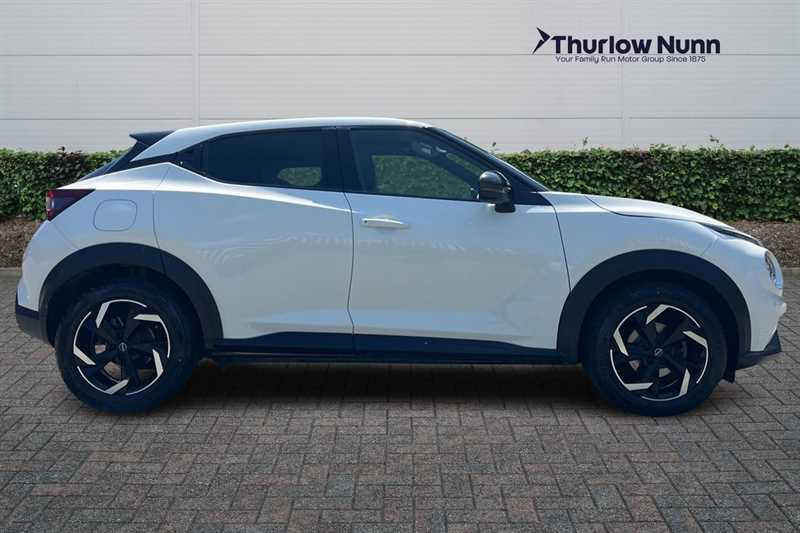 Nissan Juke 1.6 N-connecta Suv Hybrid Euro 6 WL72AVT White #2