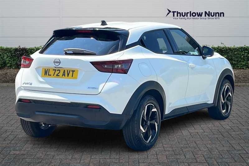 Nissan Juke 1.6 N-connecta Suv Hybrid Euro 6 WL72AVT White #3