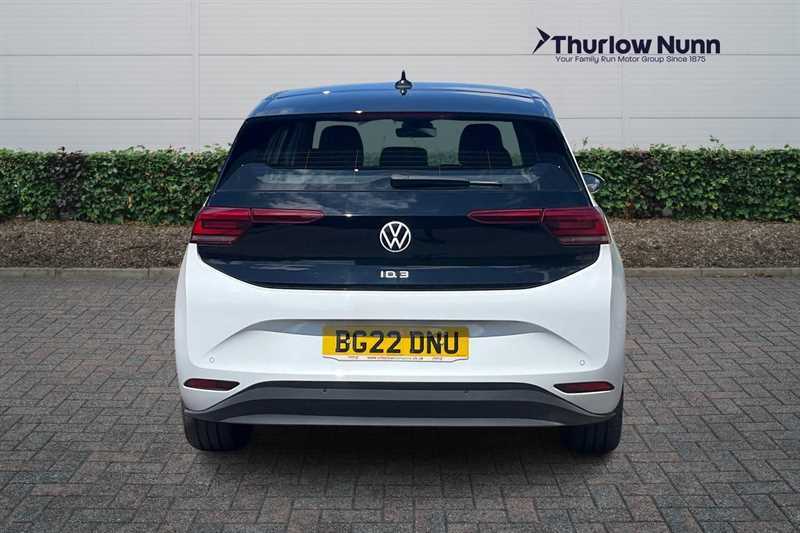 Volkswagen ID.3 Pro Performance 58Kwh Life Hatchback White #4