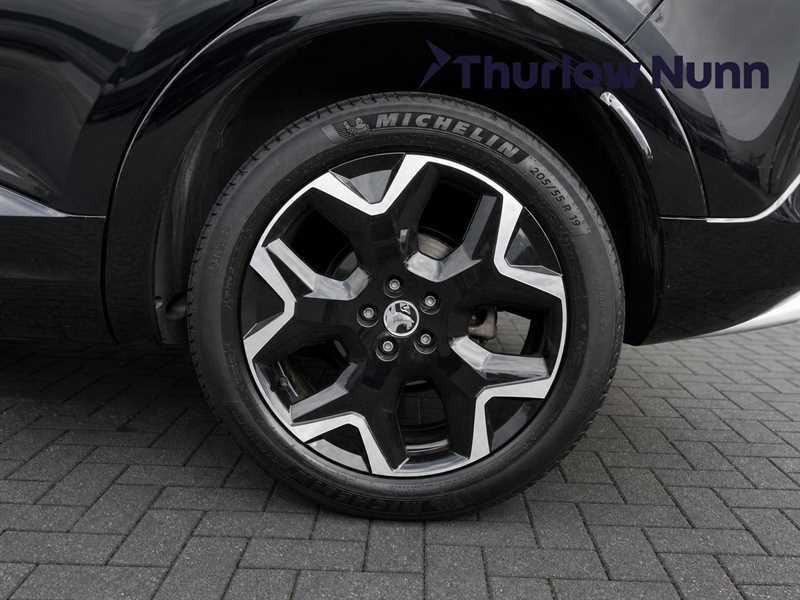 Vauxhall Grandland Ultimate 1.2 Turbo Startstop 130Ps HT24ZYV Black #5