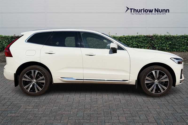 Volvo XC60 2.0H T8 Recharge 18.8Kwh Ultimate Bright Suv P AD22HUA White #2