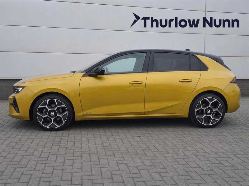 Vauxhall Astra Ultimate 1.2 Turbo Startstop 130Ps WP23JWF Black #4