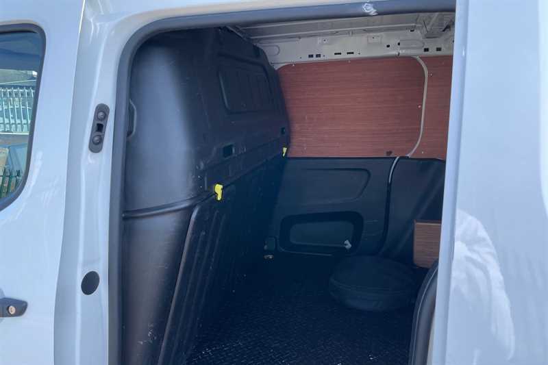 Citroen e-Berlingo E-berlingo Feel Black #24