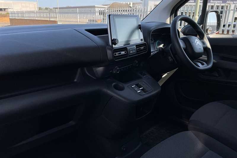 Citroen e-Berlingo E-berlingo Feel Black #16