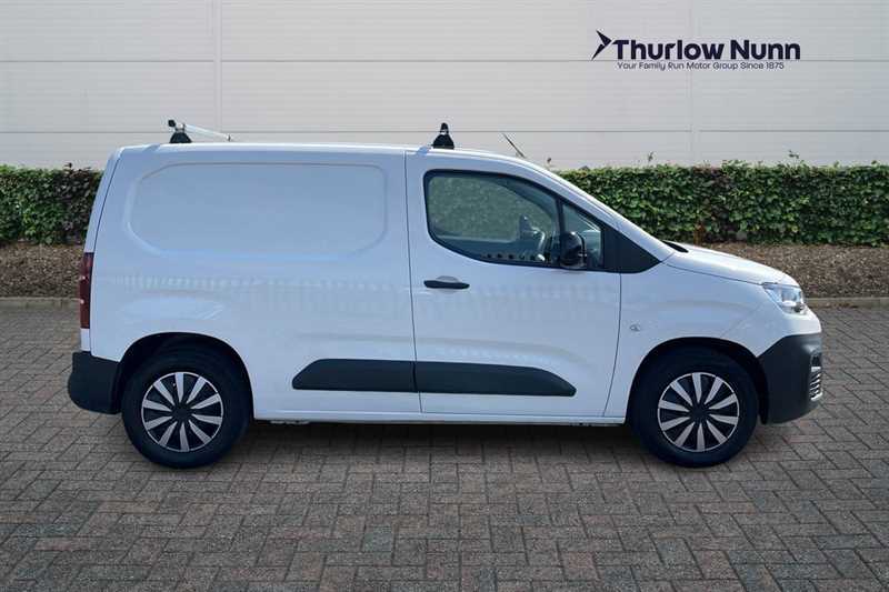 Citroen e-Berlingo 800 50Kwh Enterprise M Pro Panel Van White #3