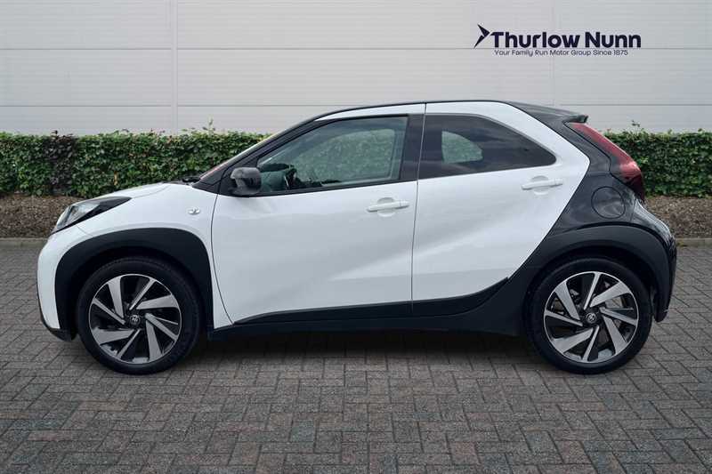 Toyota Aygo X 1.0 Vvt-i Edge Hatchback Euro 6 KM73VVL White #6
