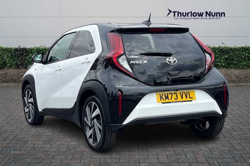 Toyota Aygo X 1.0 Vvt-i Edge Hatchback Euro 6 KM73VVL White #5