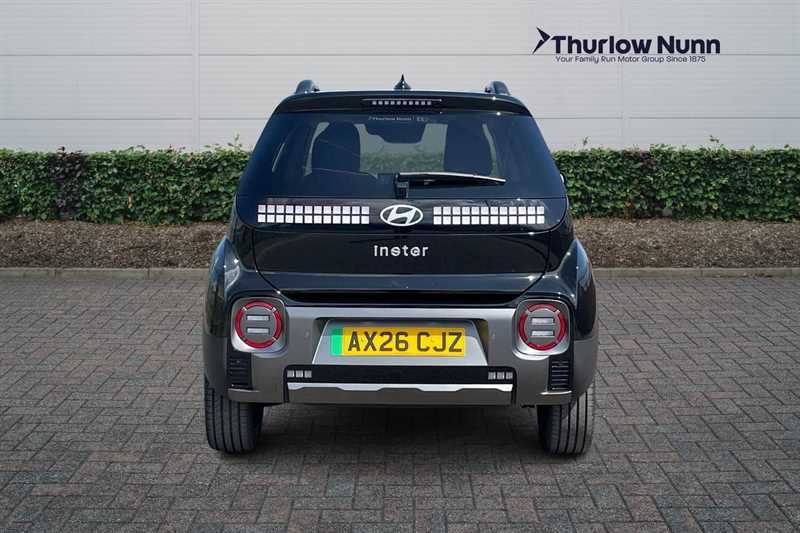 Hyundai Inster Long Range 49Kwh Cross Suv 115 Black #4