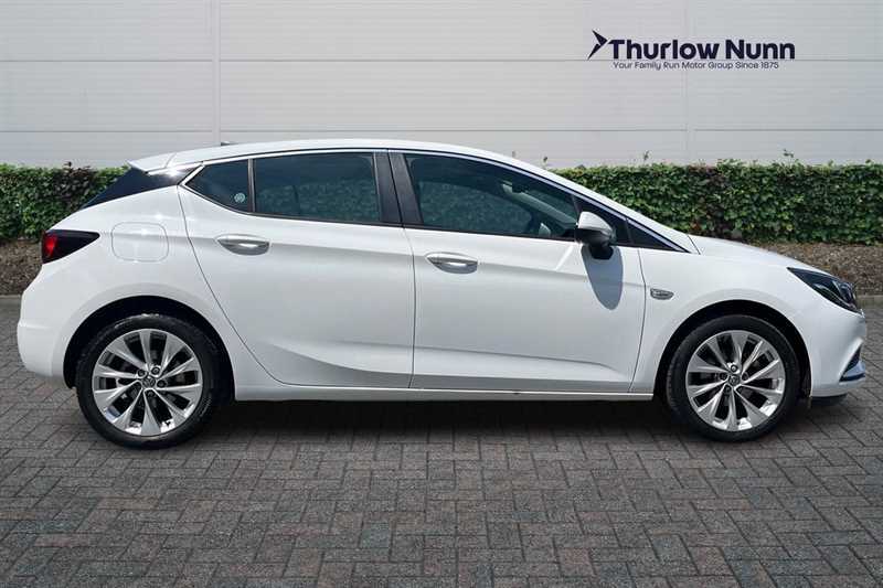 Vauxhall Astra 1.4I Turbo 125 Ps Energy Hatchback White #2