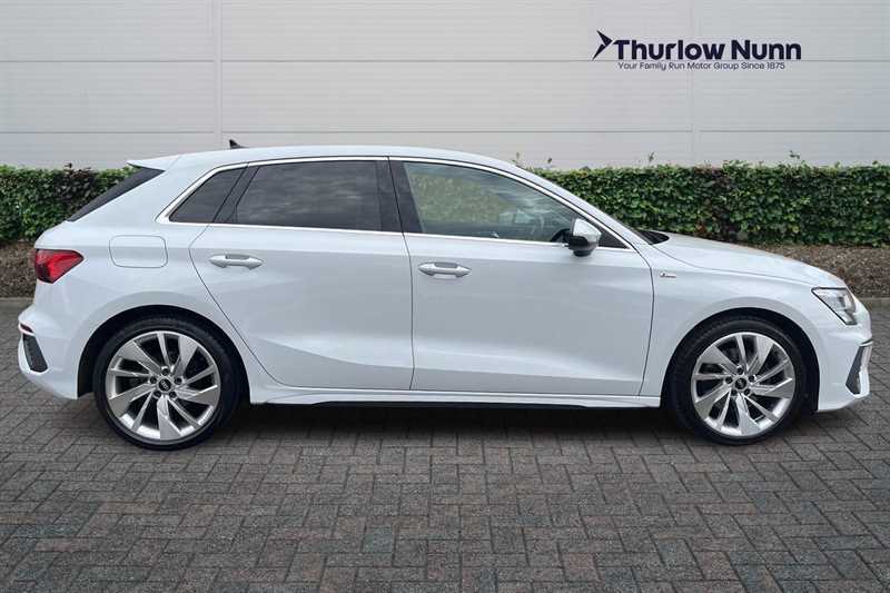 Audi A3 1.0 Tfsi 30 S Line Sportback Eur LC70RYR White #2