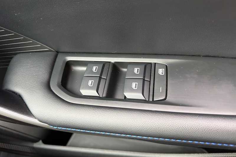 MG MG4 118Kw Premium Long Range 54Kwh Blue #16