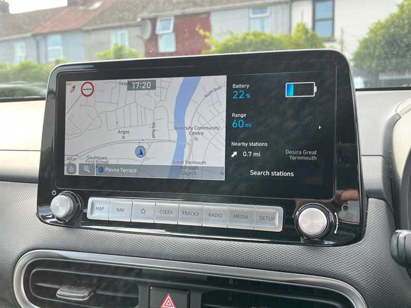 Hyundai Kona Premium Black #16