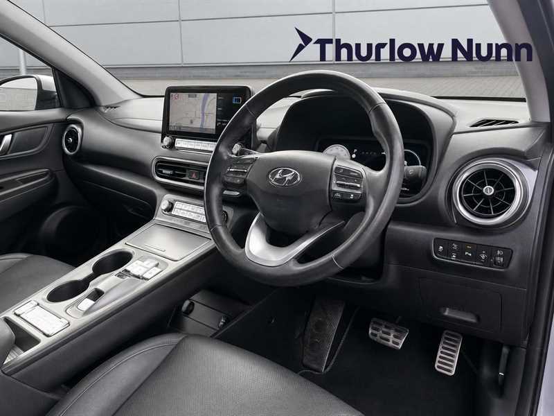Hyundai Kona Premium Black #13