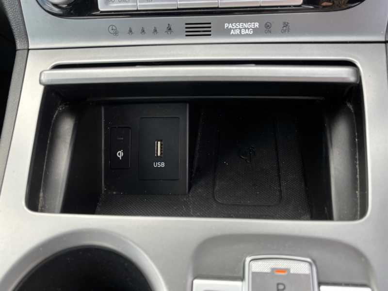 Hyundai Kona Premium Black #22