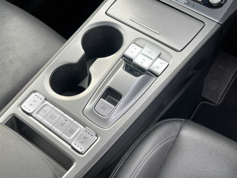 Hyundai Kona Premium Black #23