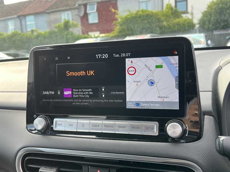 Hyundai Kona Premium Black #17