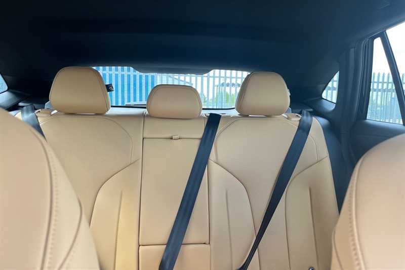MG HS 1.5 T Gdi Se Suv Dct Ss Black #23