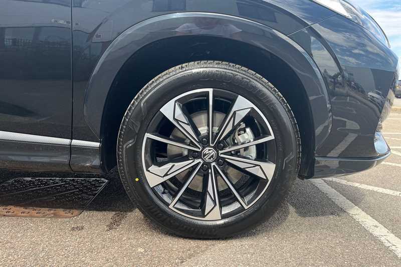 MG HS 1.5 T Gdi Se Suv Dct Ss Black #9