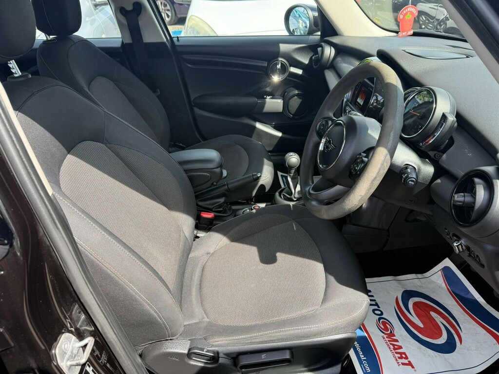 Mini Hatch 1.5 Cooper Classic Euro 6 Ss RV69HCZ #6