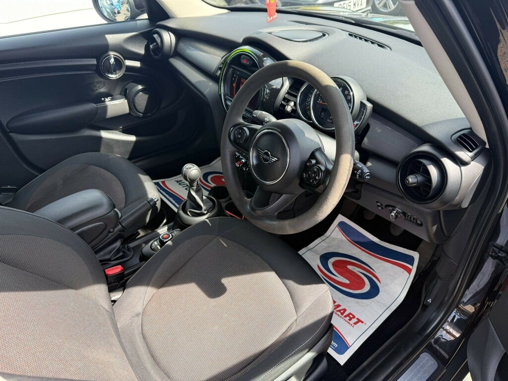 Mini Hatch 1.5 Cooper Classic Euro 6 Ss RV69HCZ #5