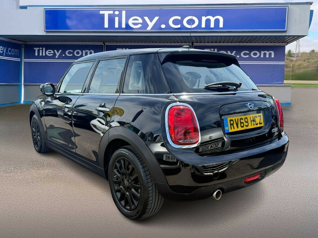 Mini Hatch 1.5 Cooper Classic Euro 6 Ss RV69HCZ #3