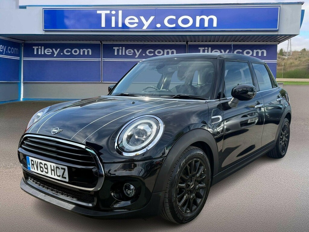 Mini Hatch 1.5 Cooper Classic Euro 6 Ss RV69HCZ #2